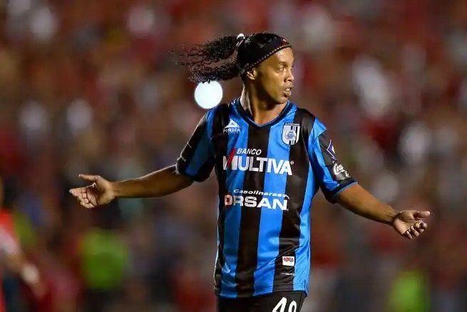 在压力中仍 在压力中仍